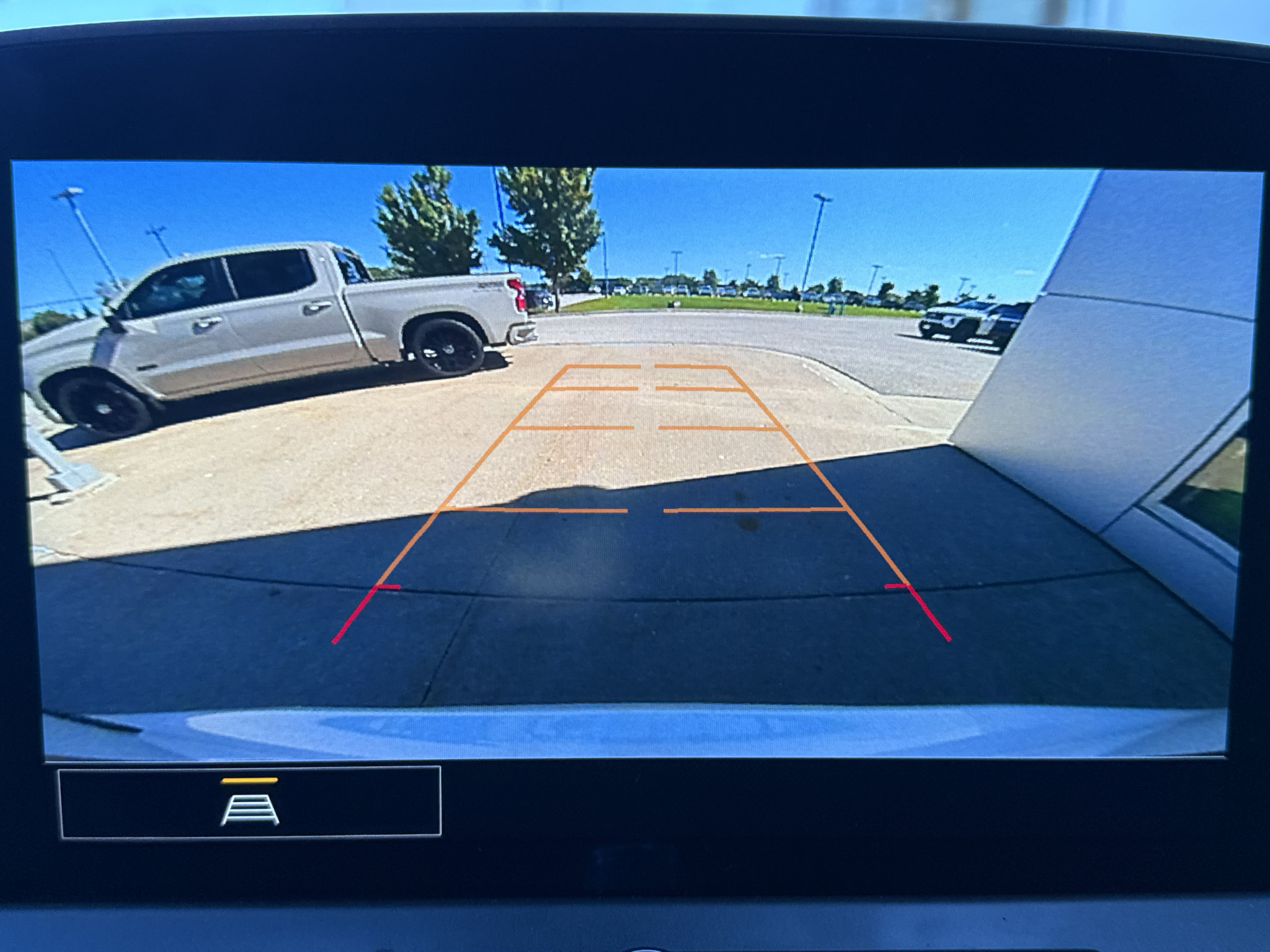 Used 2025 Chevrolet Blazer LT w/ Convenience Package FWD image 26