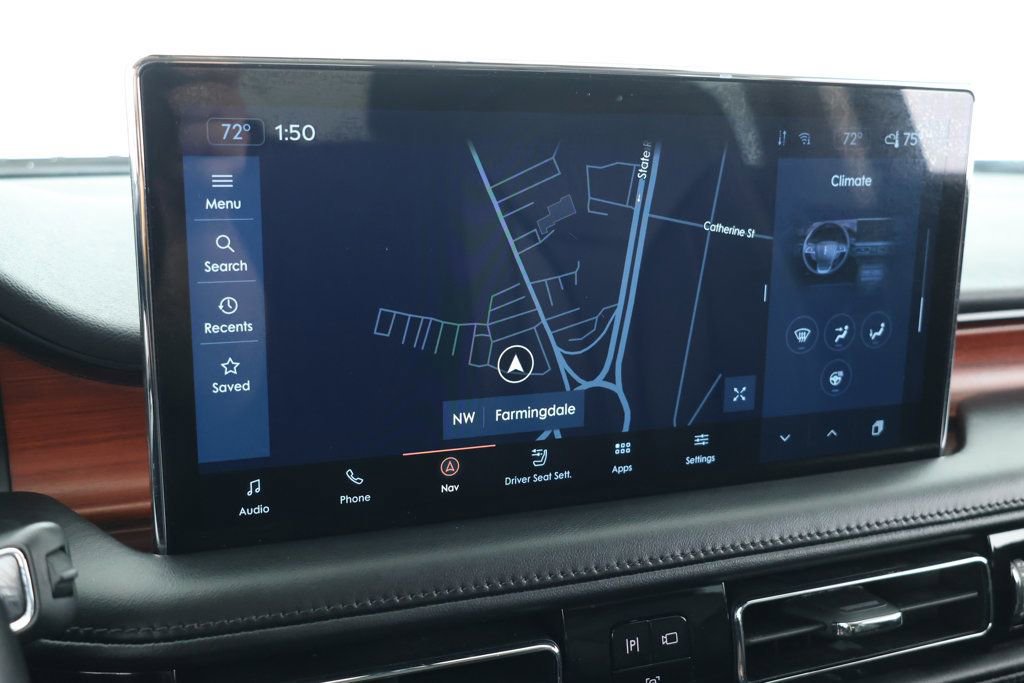 Used 2022 Lincoln Nautilus Reserve image 16