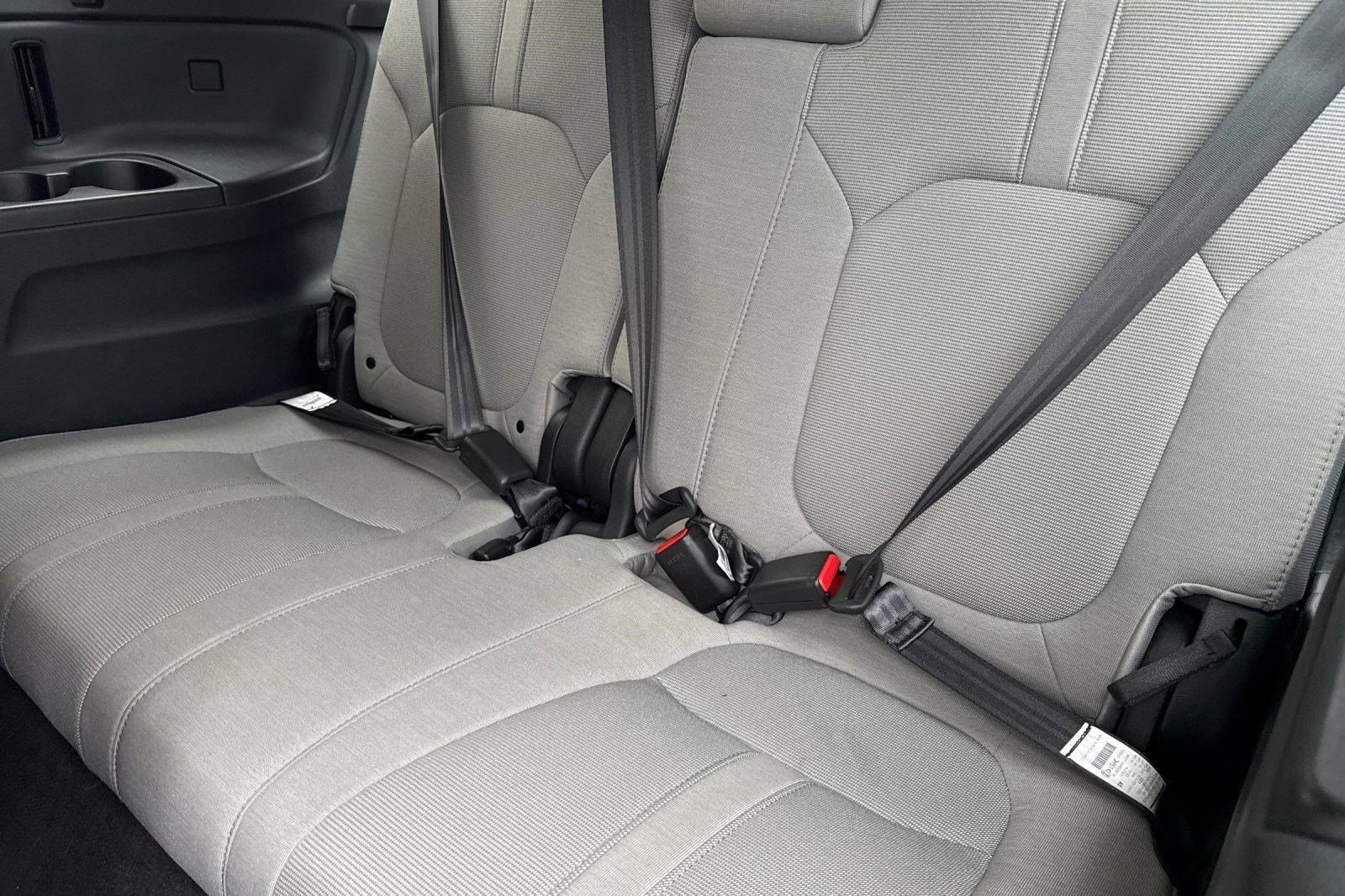 Certified 2023 Honda Pilot LX image 33
