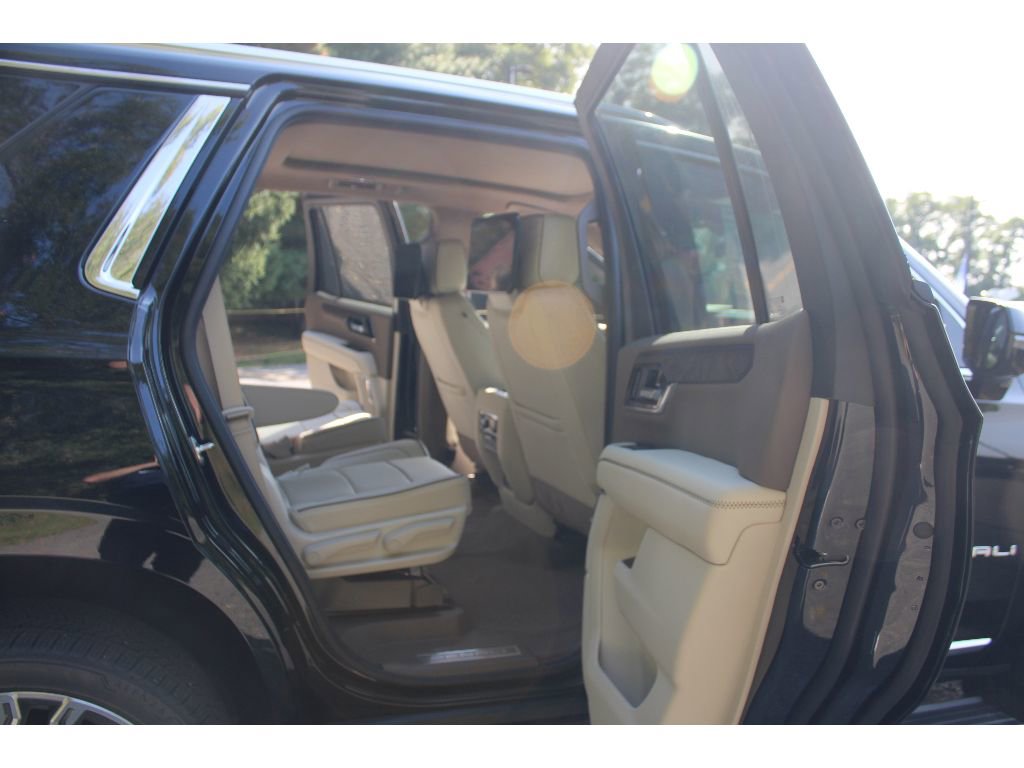 New 2026 GMC Yukon Denali w/ Denali Reserve Package image 33