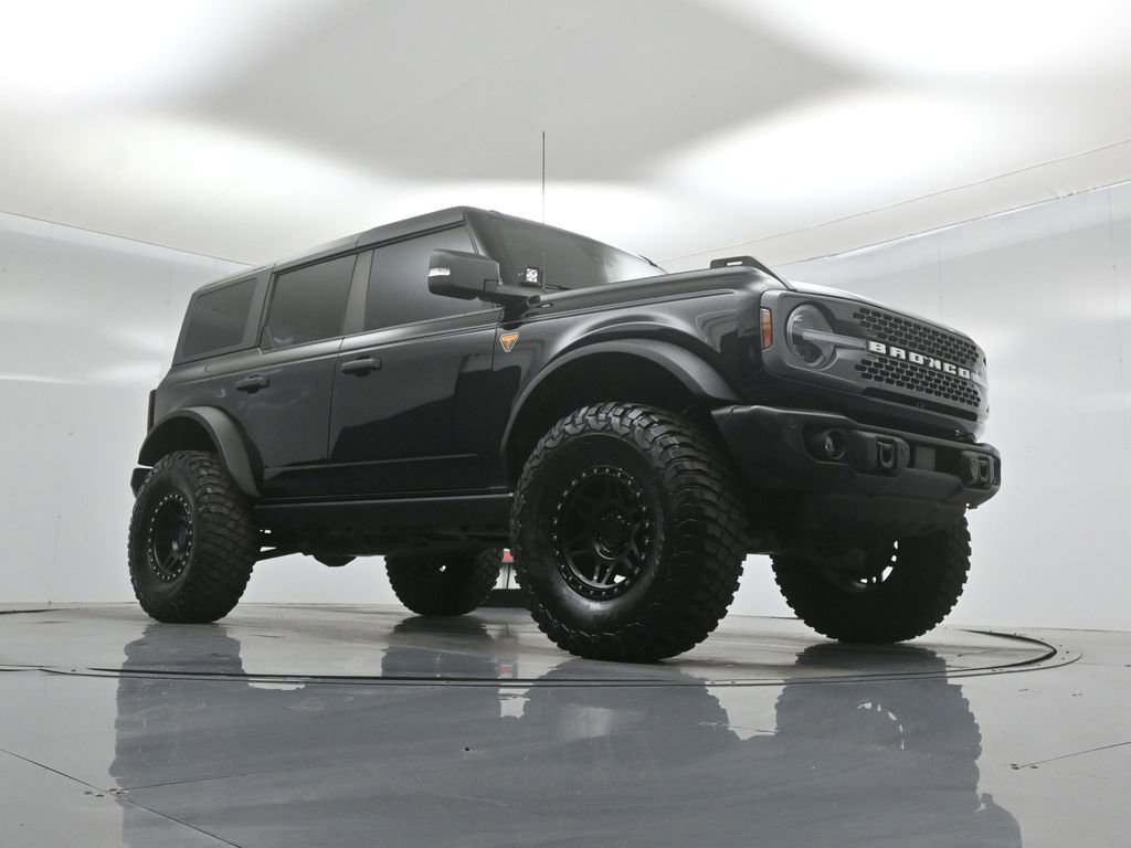 Used 2023 Ford Bronco Badlands AWD/4WD image 45