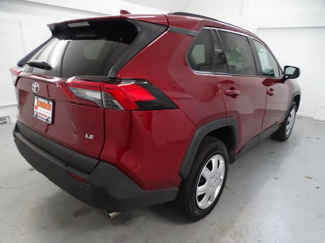 Used 2019 Toyota RAV4 LE FWD image 19