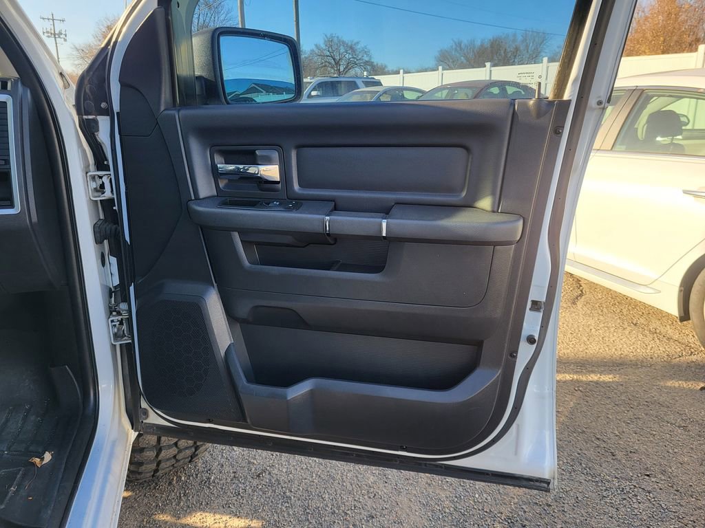 Used 2012 RAM 1500 Sport w/ Sport Premium Group image 31