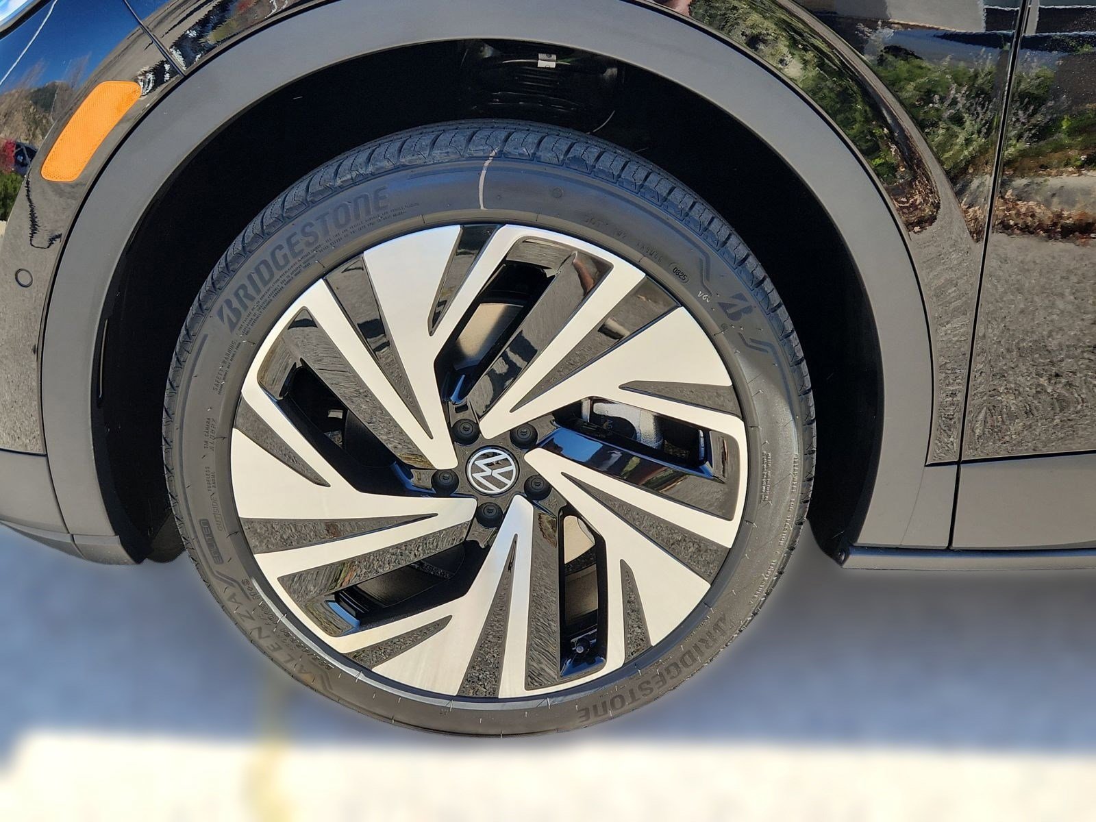 New 2025 Volkswagen ID.4 Pro S Plus image 20