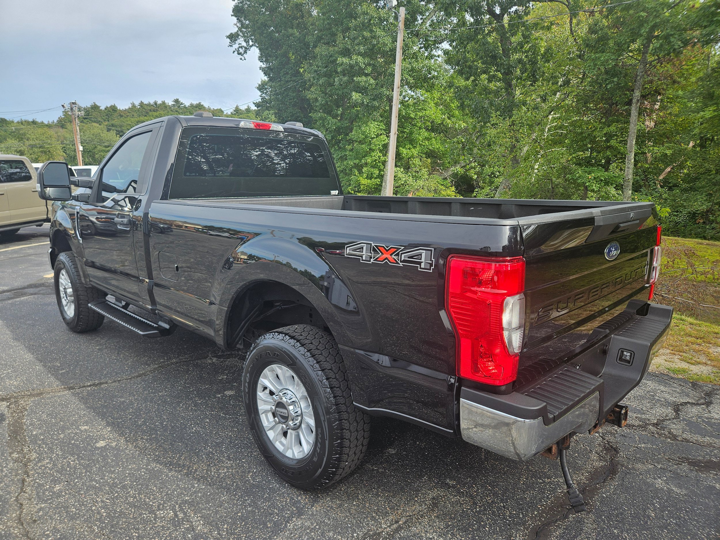 Used 2022 Ford F250 XL w/ STX Appearance Package AWD/4WD image 7