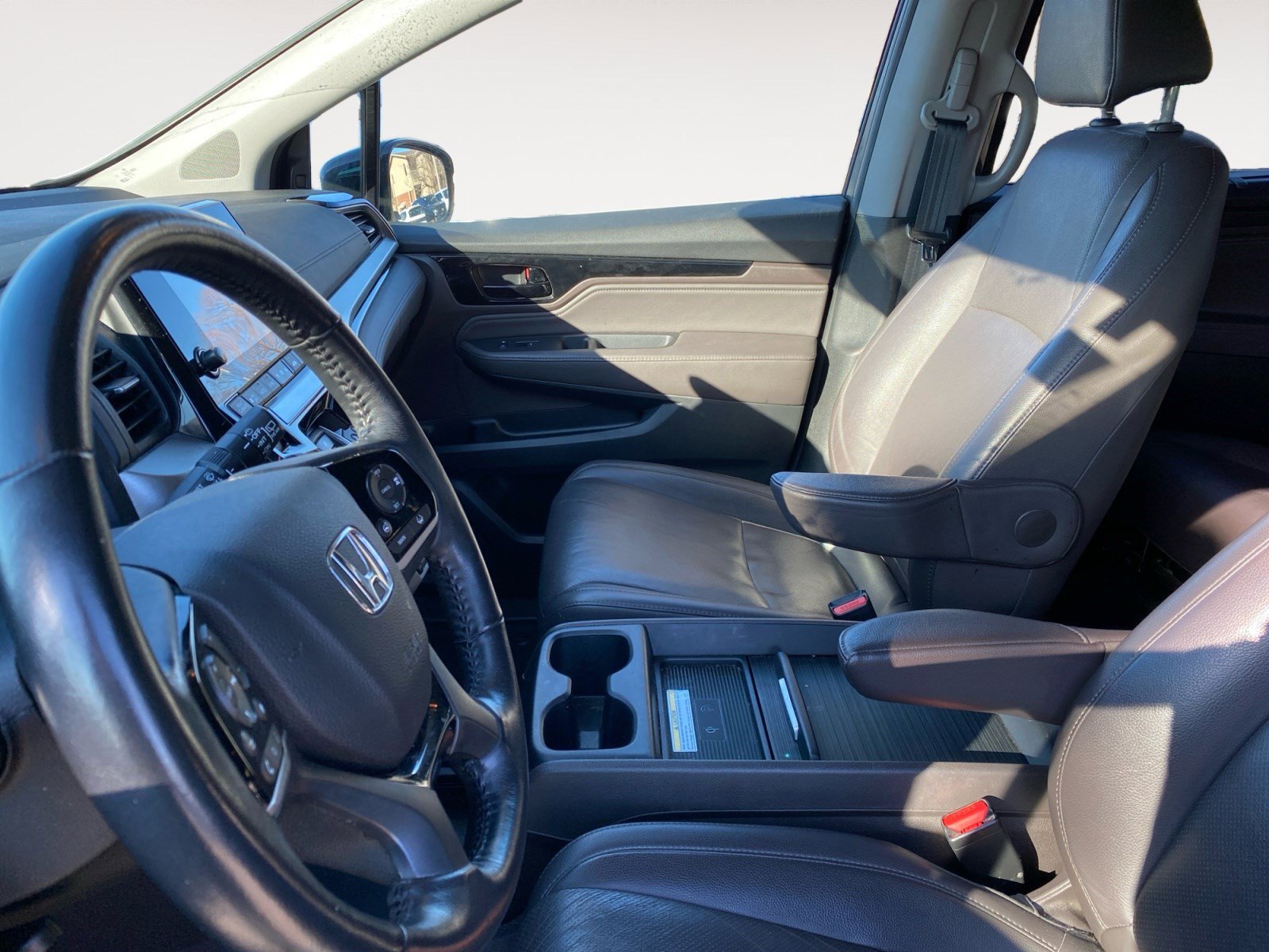 Used 2020 Honda Odyssey Elite image 24