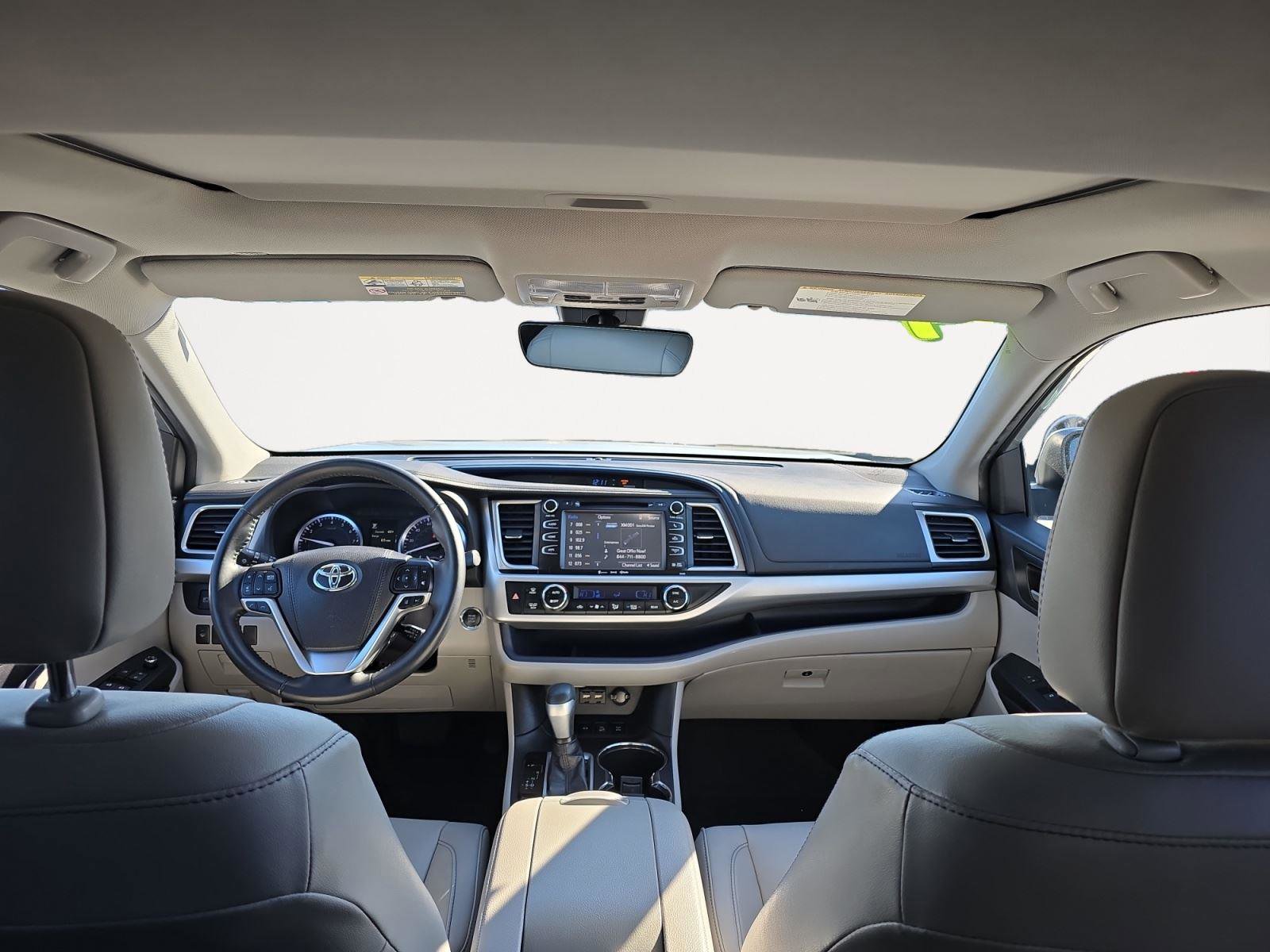 Used 2019 Toyota Highlander XLE image 15