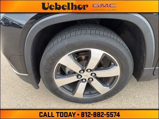 Used 2019 Chevrolet Traverse LT w/ LT Premium Package AWD/4WD image 16