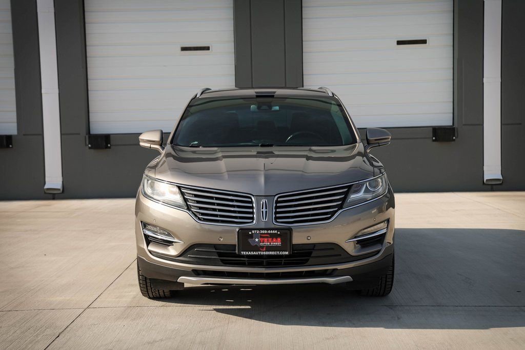 Used 2017 Lincoln MKC Reserve image 3