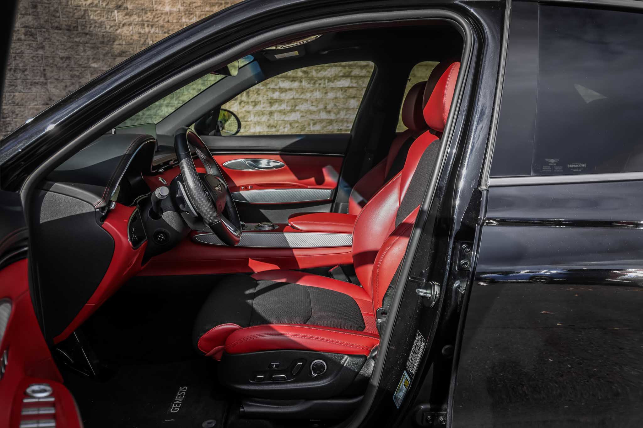 Used 2023 Genesis GV70 2.5T w/ Sport Prestige Package image 24