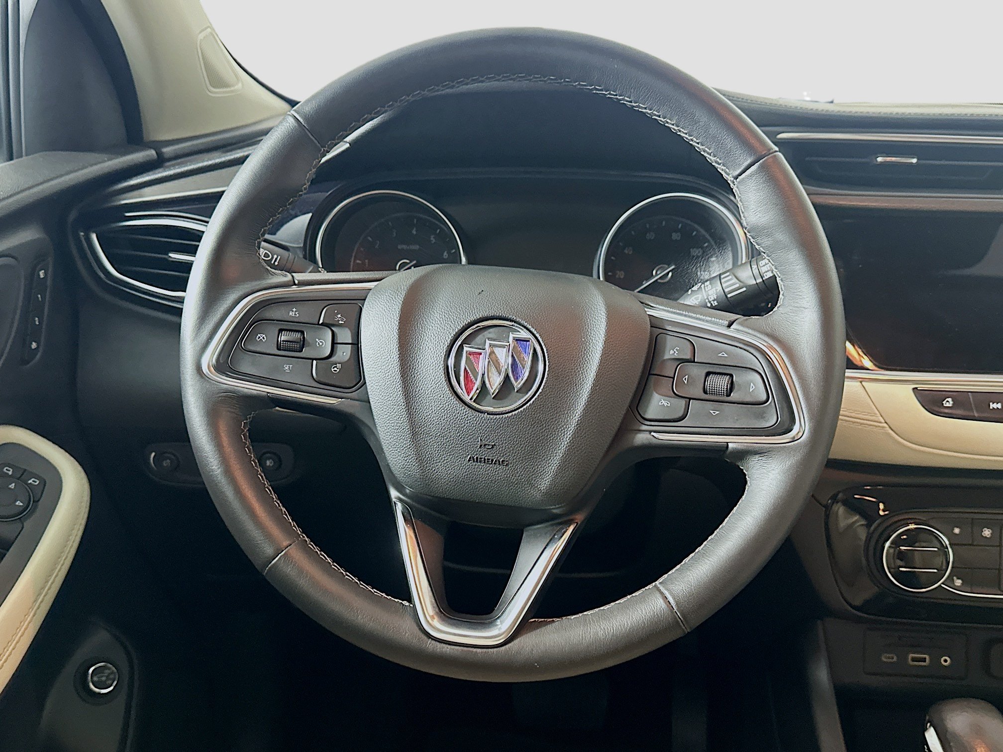 Used 2022 Buick Encore GX Essence w/ Advanced Technology Package FWD image 18