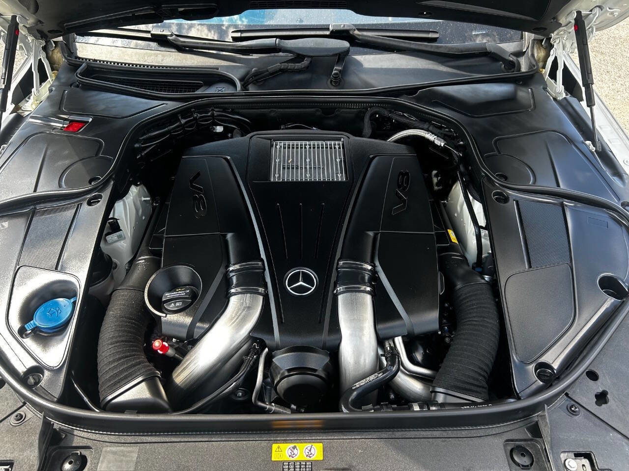 Used 2017 Mercedes-Benz S 550 Sedan image 19