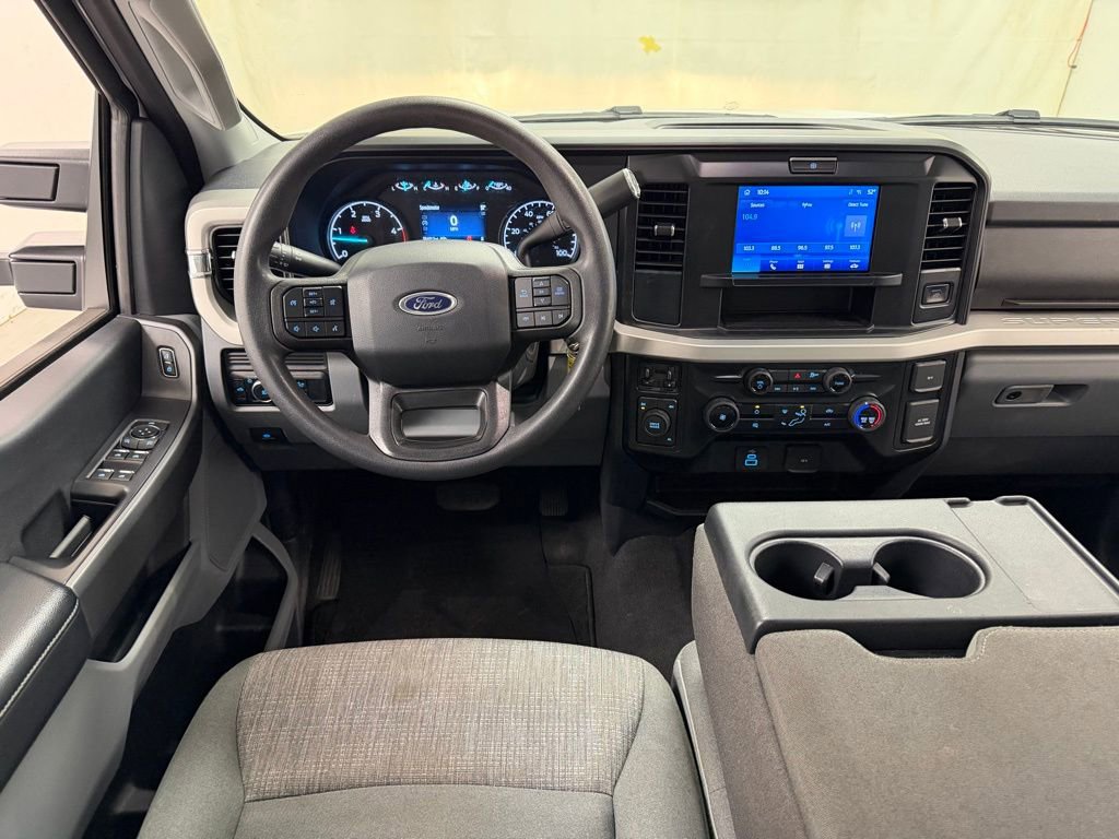 Used 2025 Ford F250 XLT AWD/4WD image 28