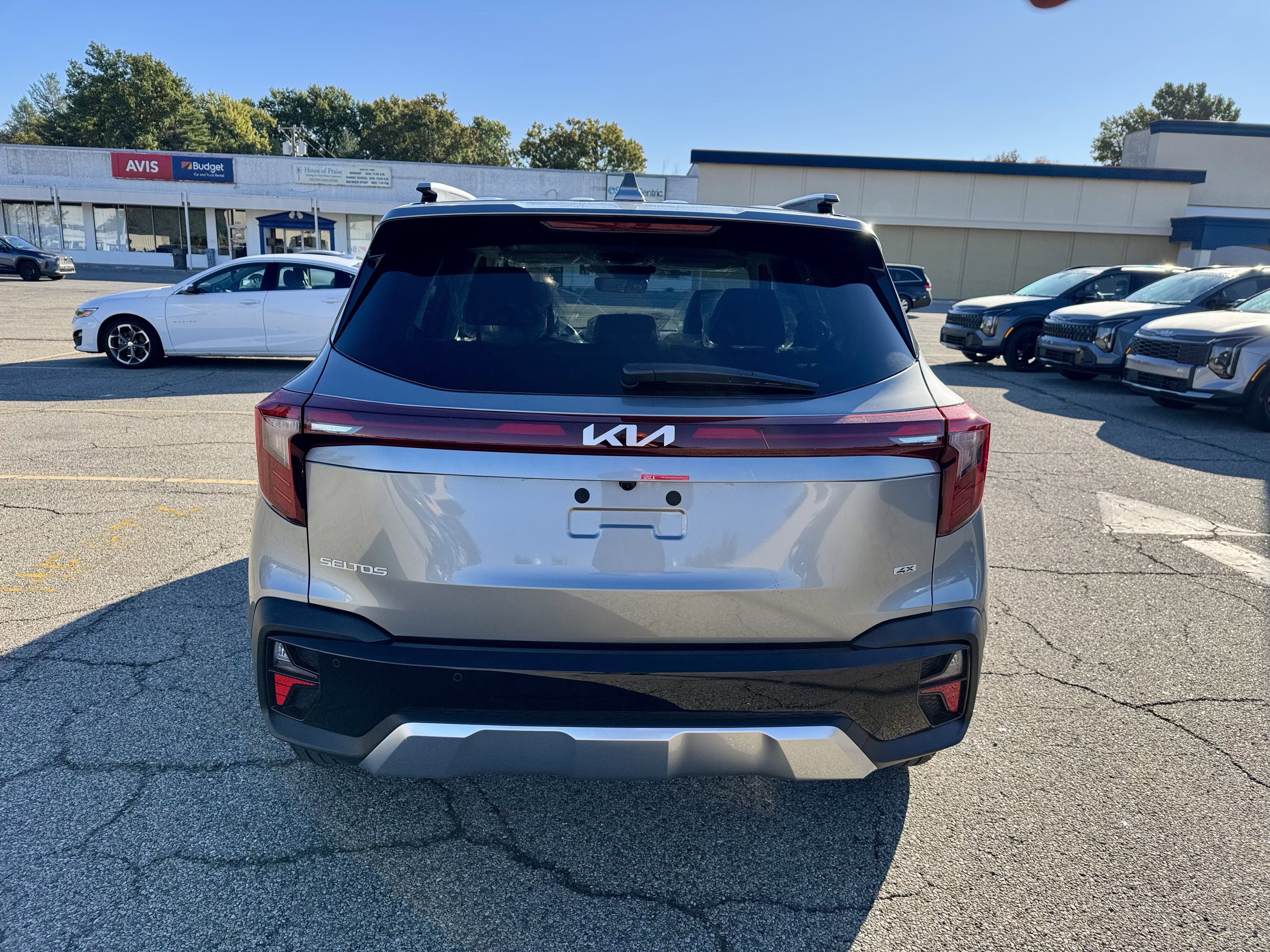 New 2026 Kia Seltos EX image 4