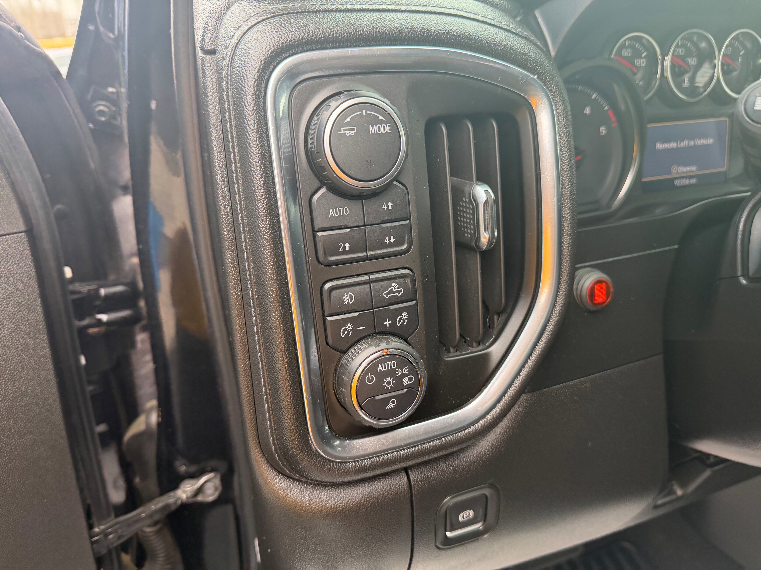 Used 2020 Chevrolet Silverado 3500 LTZ w/ LTZ Plus Package AWD/4WD image 16