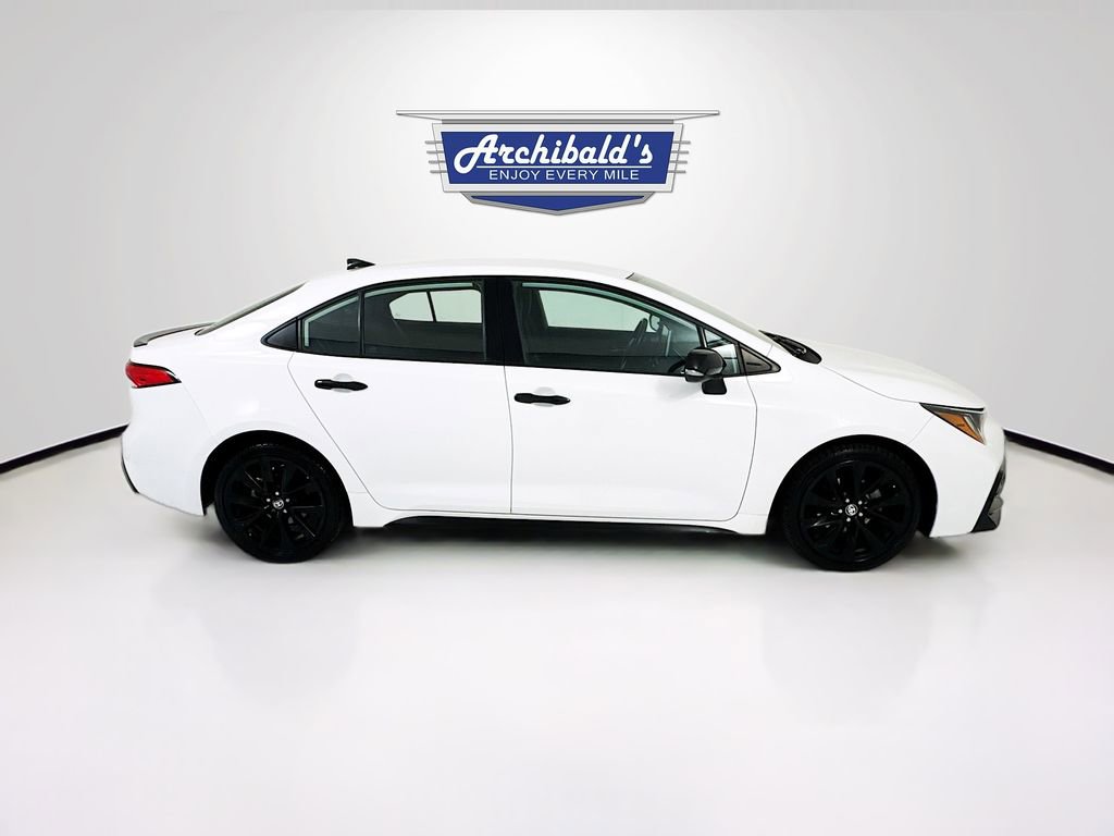 Used 2021 Toyota Corolla SE w/ Carpet Mat Package (TMS) image 9