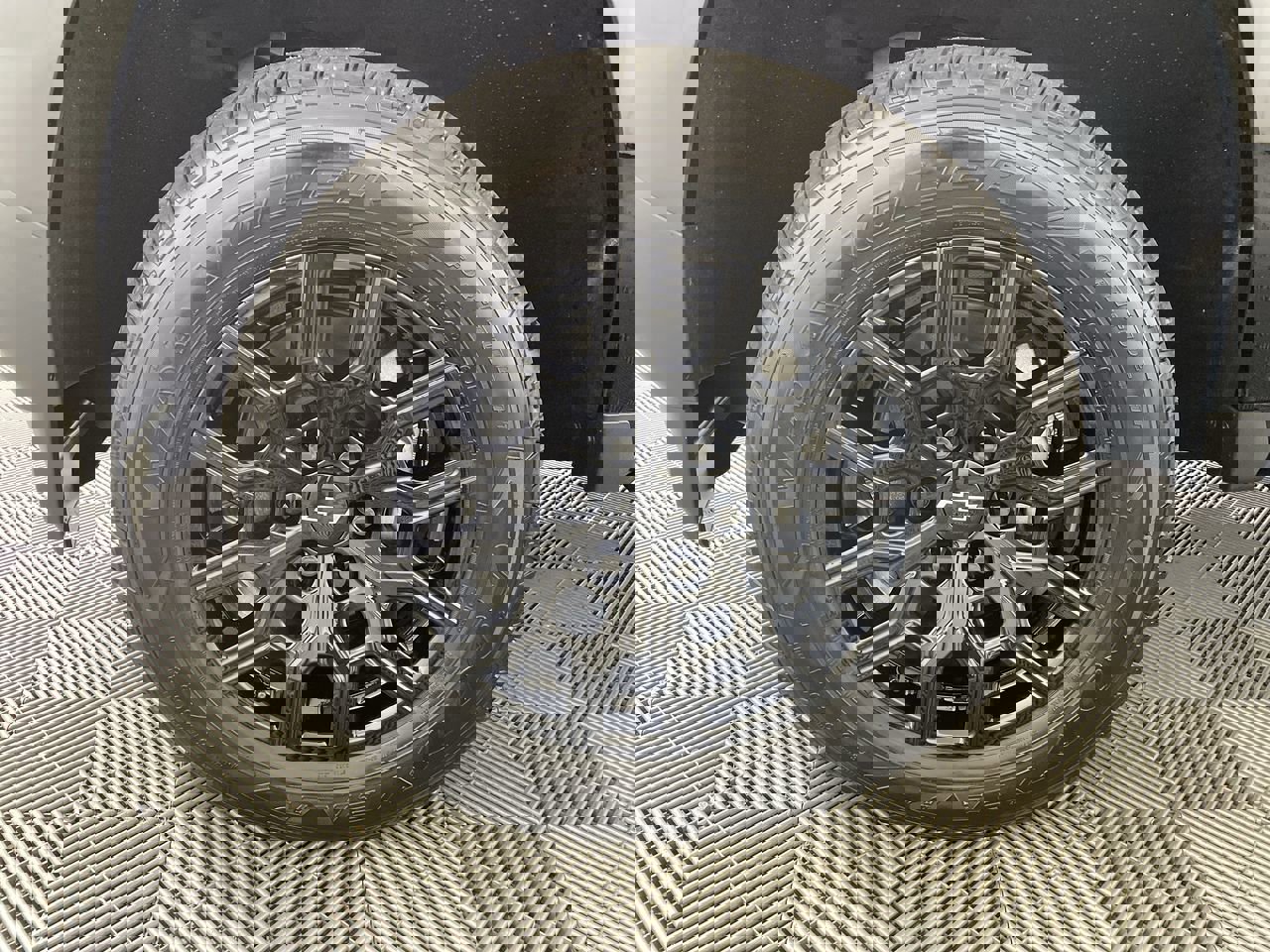 New 2025 Chevrolet Colorado W/T w/ WT Custom Package image 91