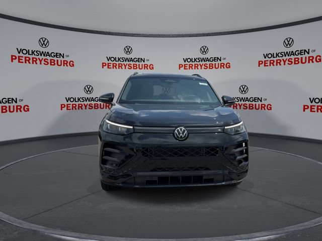 New 2026 Volkswagen Tiguan SE R-Line FWD image 3