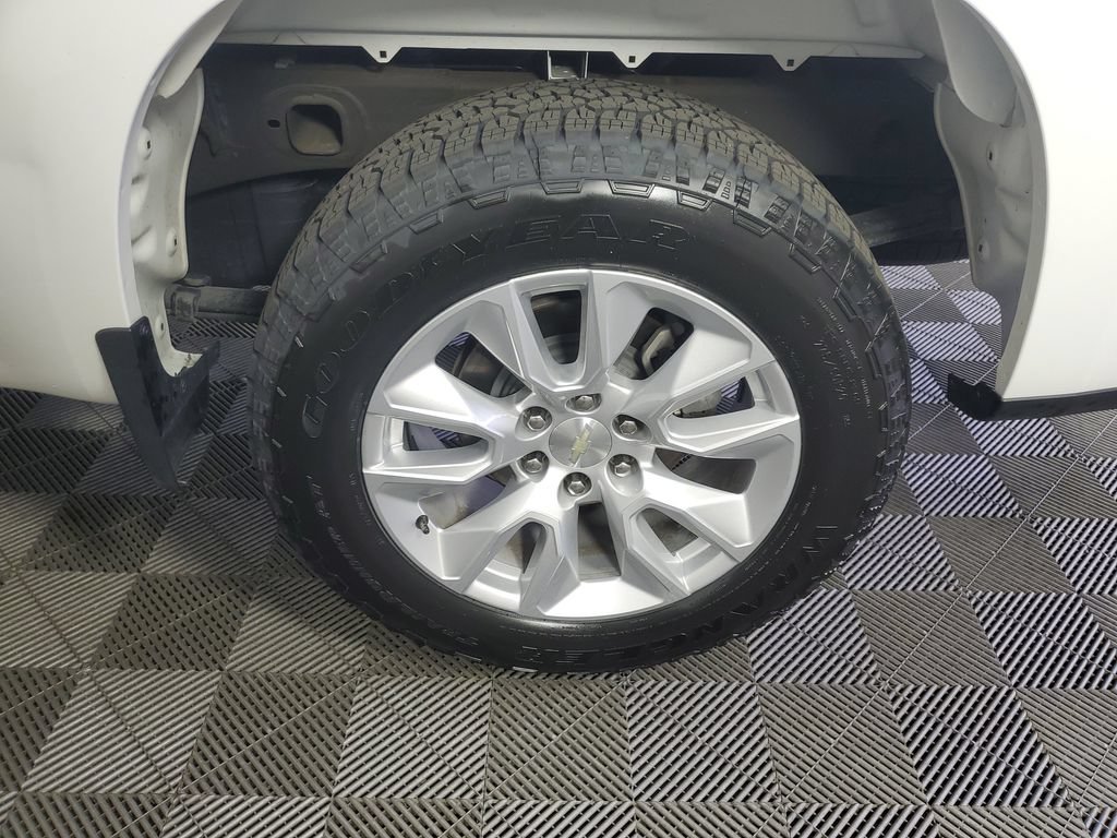 Used 2022 Chevrolet Silverado 1500 Custom AWD/4WD image 27