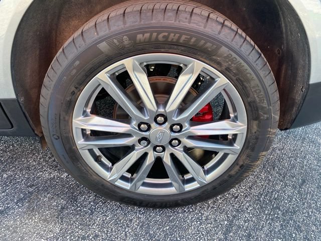 Used 2026 Cadillac XT5 Sportv w/ LPO, Floor Liner Package AWD/4WD image 11