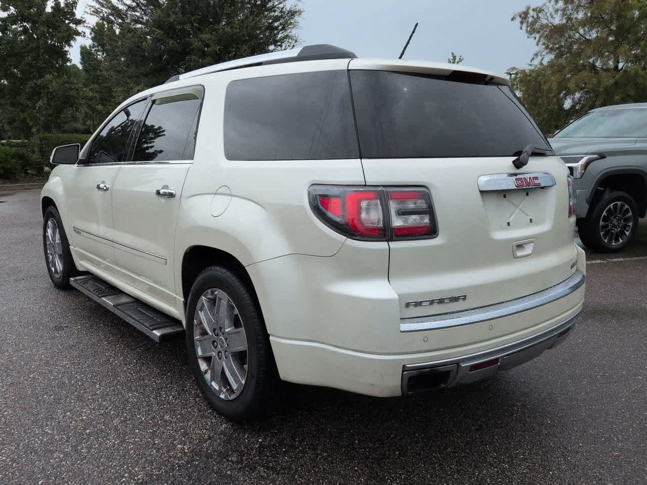 Used 2015 GMC Acadia Denali AWD/4WD image 4