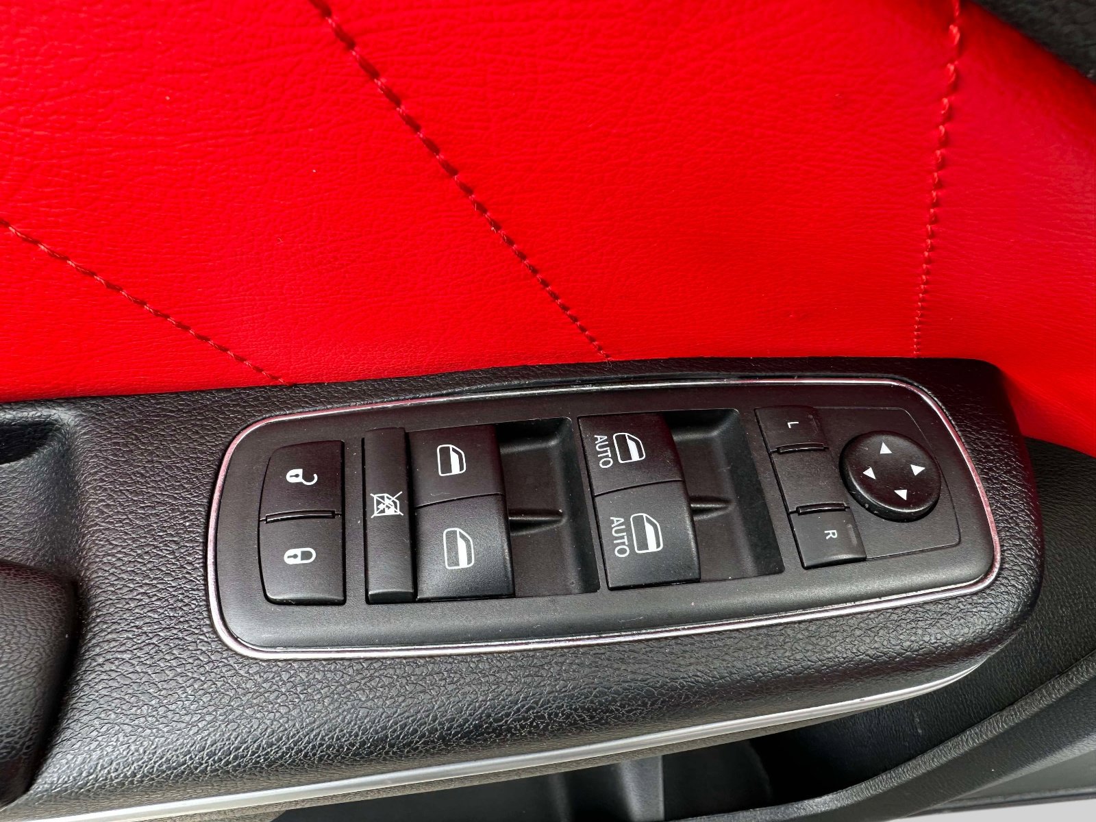 Used 2020 Dodge Charger Scat Pack image 18