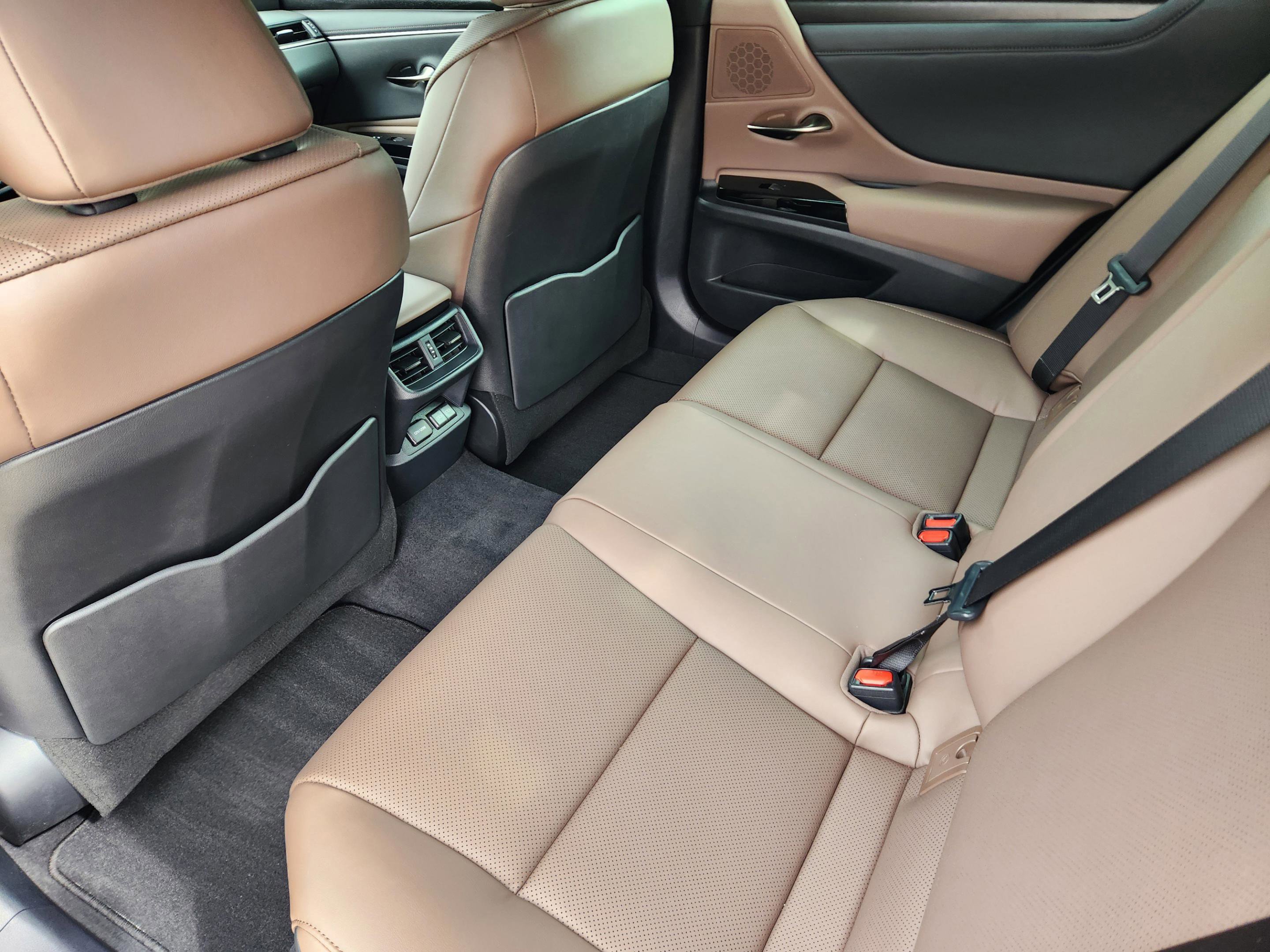 Used 2025 Lexus ES 350 w/ Premium Package FWD image 30