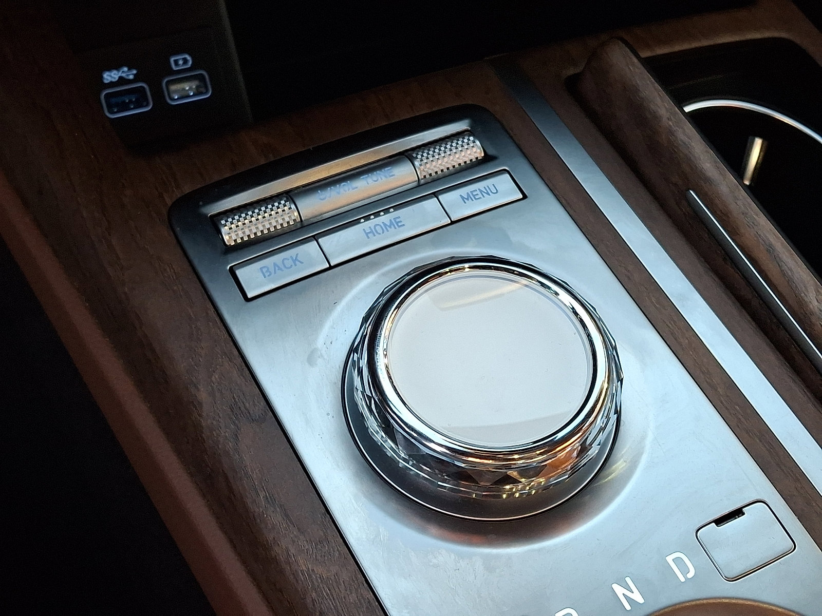 Certified 2024 Genesis G80 2.5T w/ Advanced Package image 17