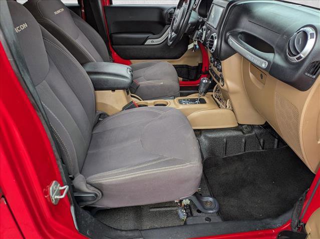 Used 2015 Jeep Wrangler Unlimited Rubicon w/ Max Tow Package image 20