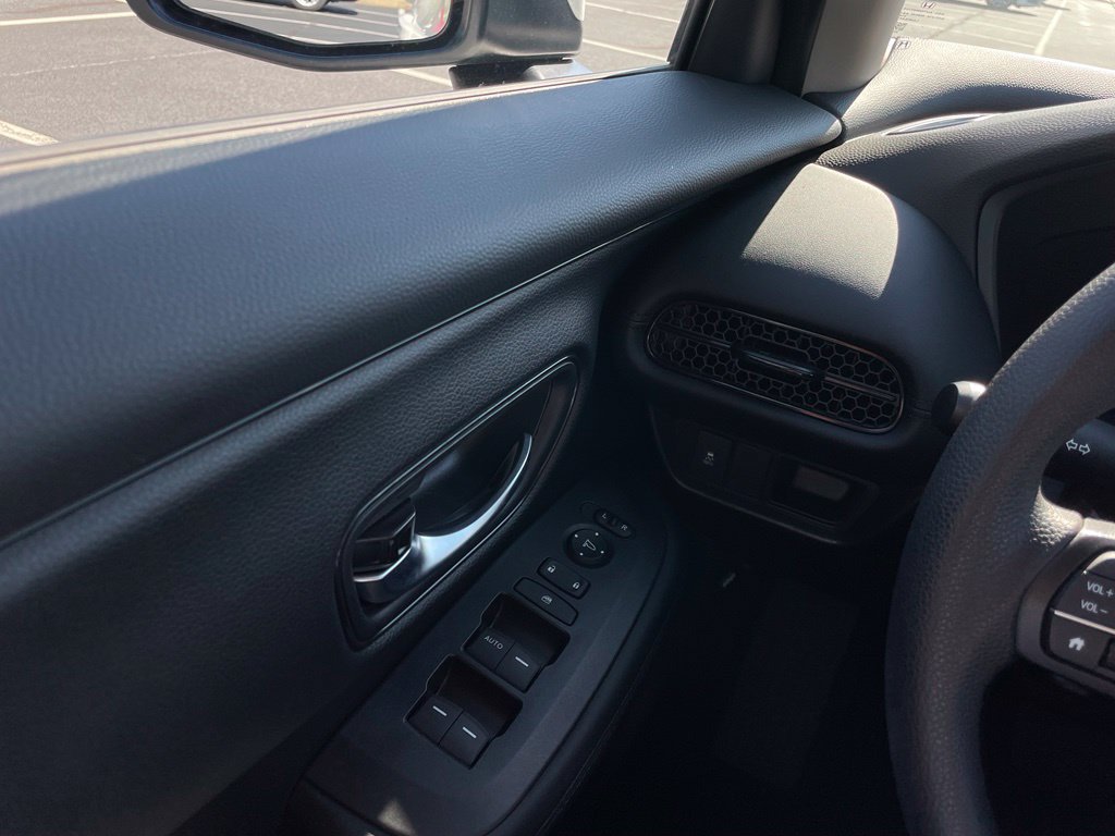 Certified 2026 Honda HR-V LX image 22