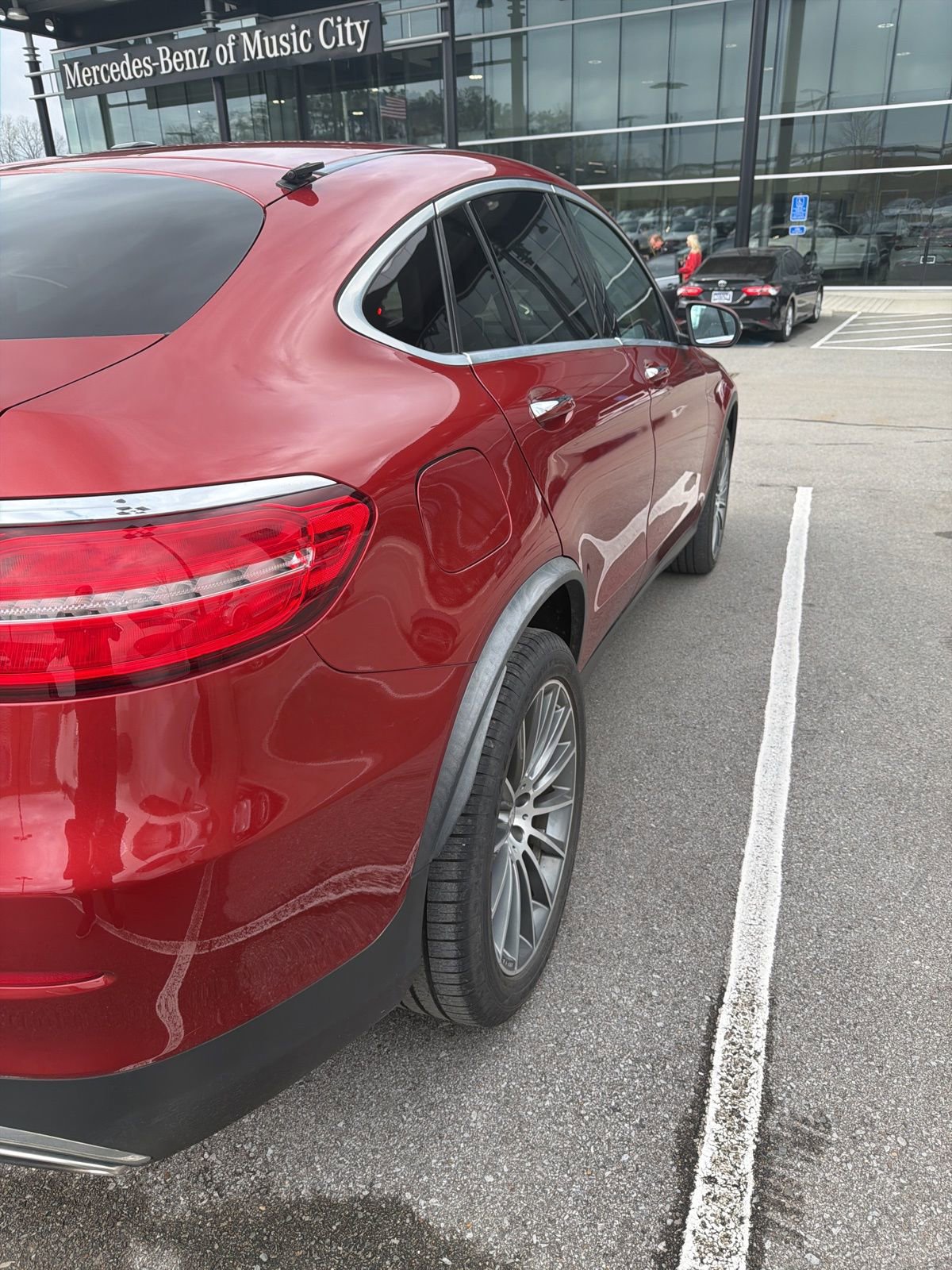 Used 2017 Mercedes-Benz GLC 300 4MATIC Coupe image 5