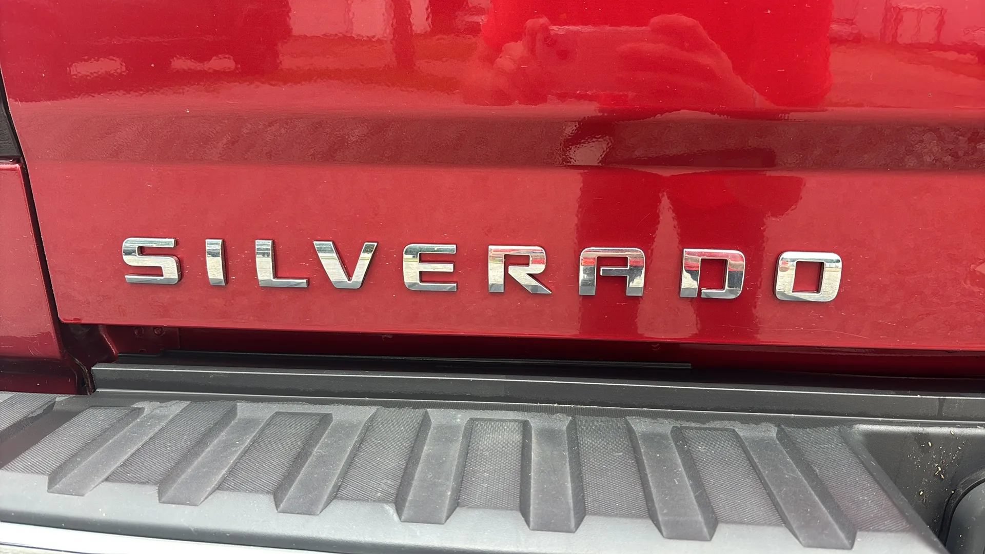 Used 2018 Chevrolet Silverado 1500 LT w/ All Star Edition AWD/4WD image 5