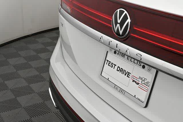 New 2026 Volkswagen Atlas SE FWD image 37