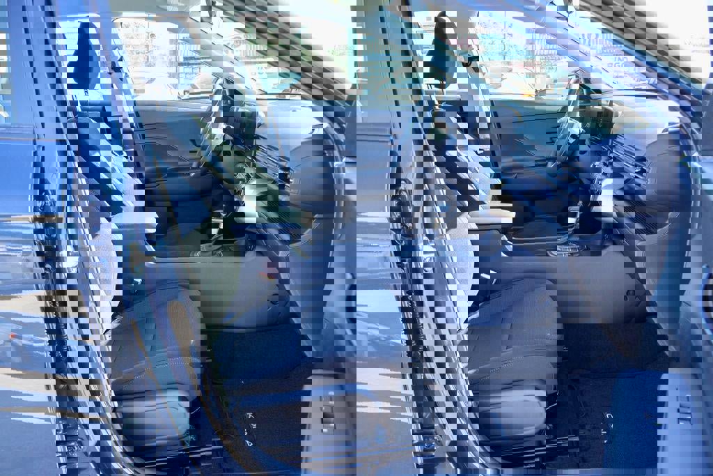 New 2026 Hyundai Kona SE image 8