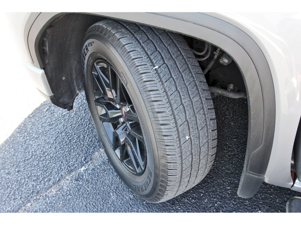 Used 2024 GMC Sierra 1500 Elevation RWD image 32