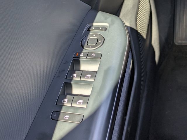 Used 2025 Kia K4 LXS image 24