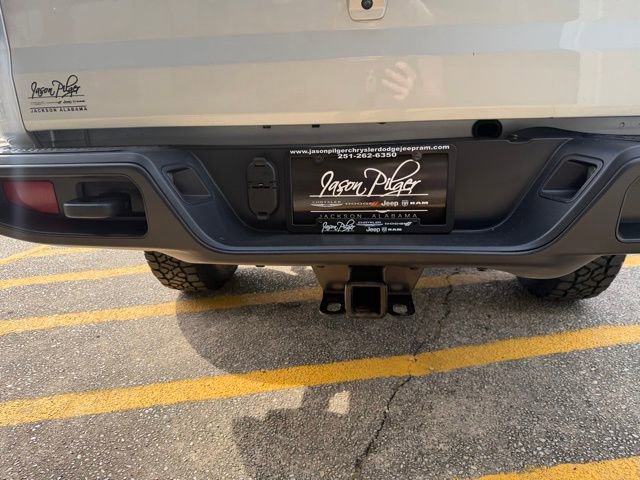 Used 2022 Jeep Gladiator Sport image 8