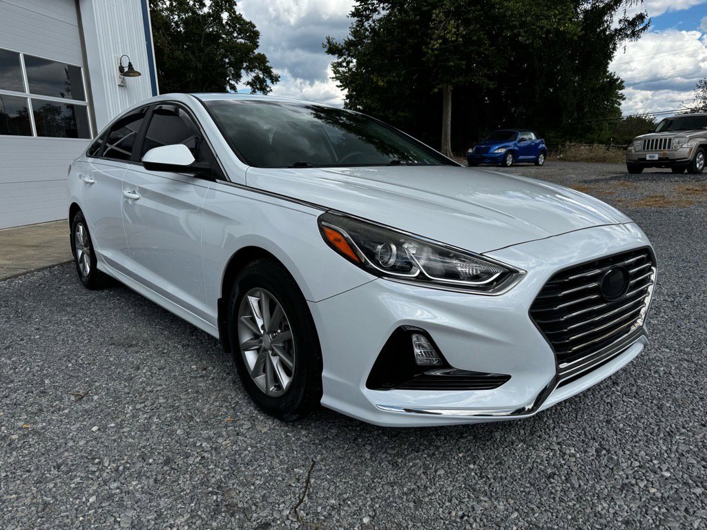 Used 2018 Hyundai Sonata SE image 3
