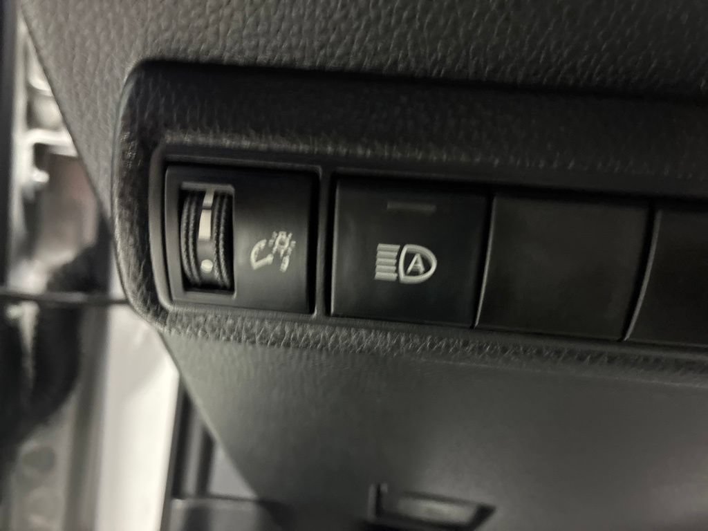 Used 2020 Toyota Corolla XSE FWD image 18