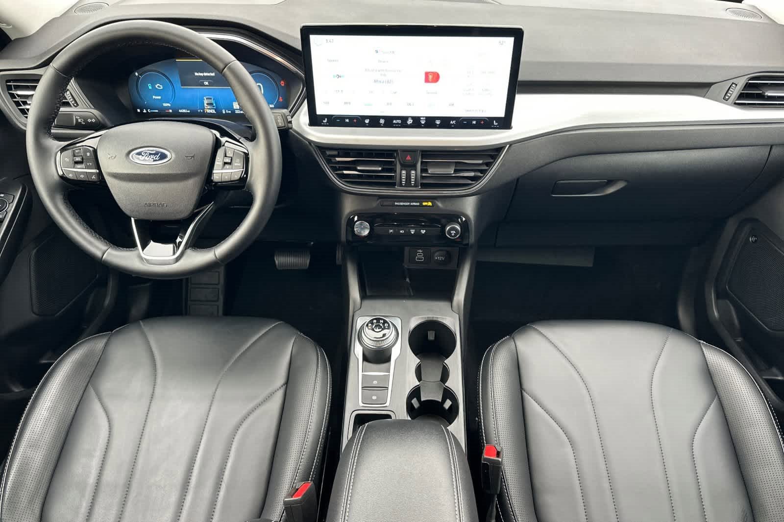 Certified 2025 Ford Escape SE w/ PHEV Premium Package image 3