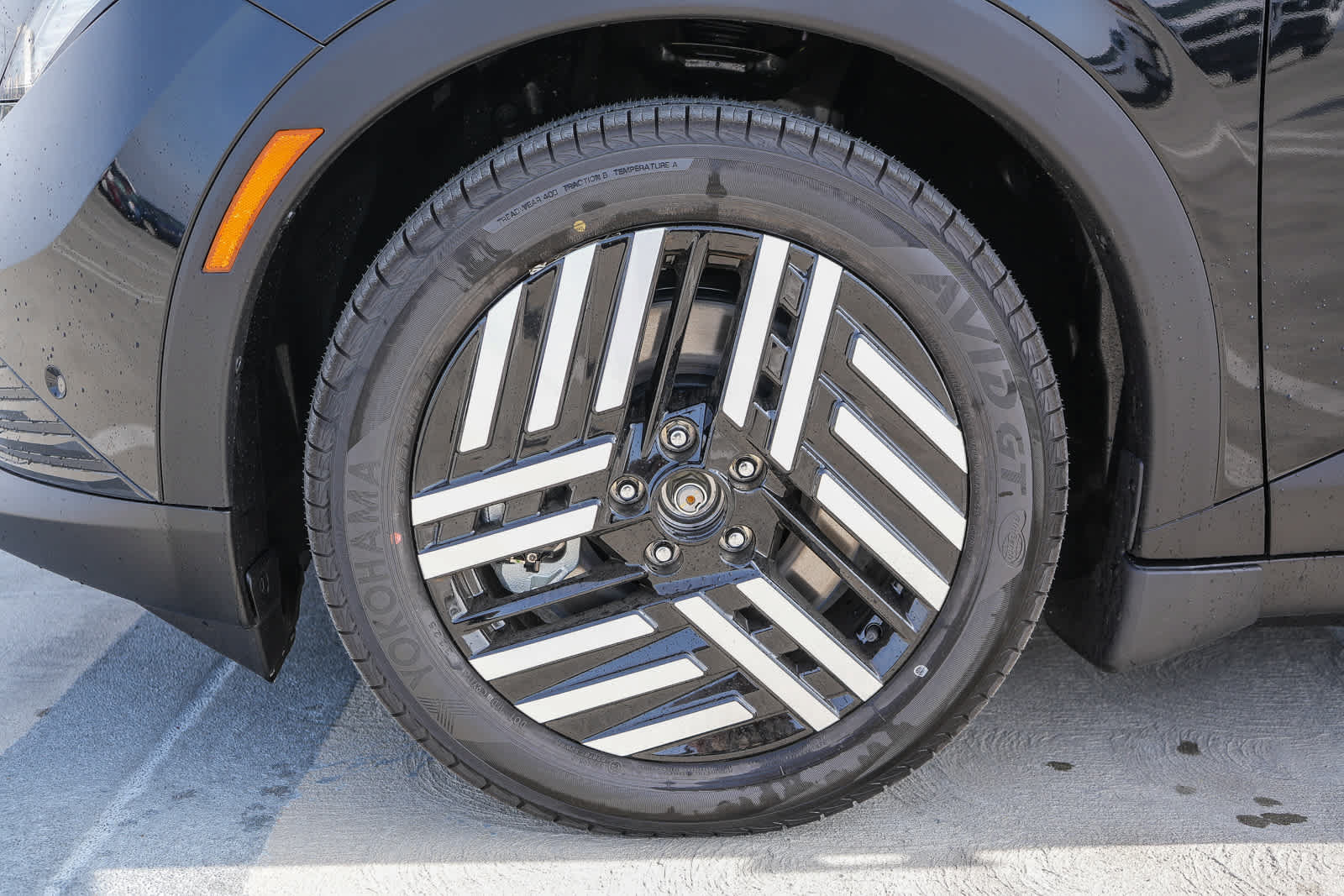 New 2026 Nissan Leaf SV+ w/ Floor Mat Package (SV+) FWD image 11
