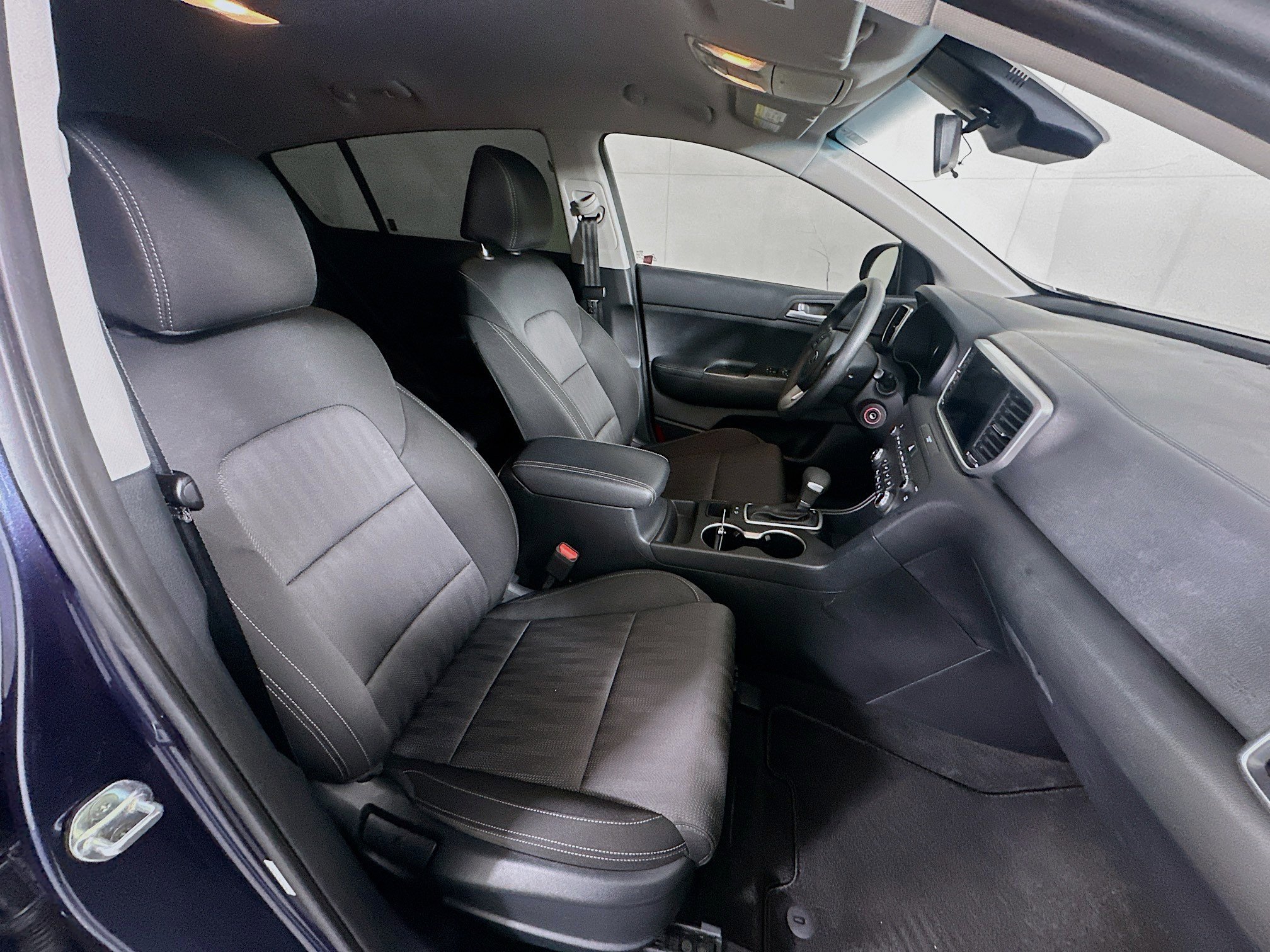 Used 2022 Kia Sportage LX image 29