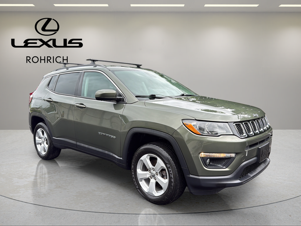 Used 2018 Jeep Compass Latitude w/ Popular Equipment Group AWD/4WD image 4