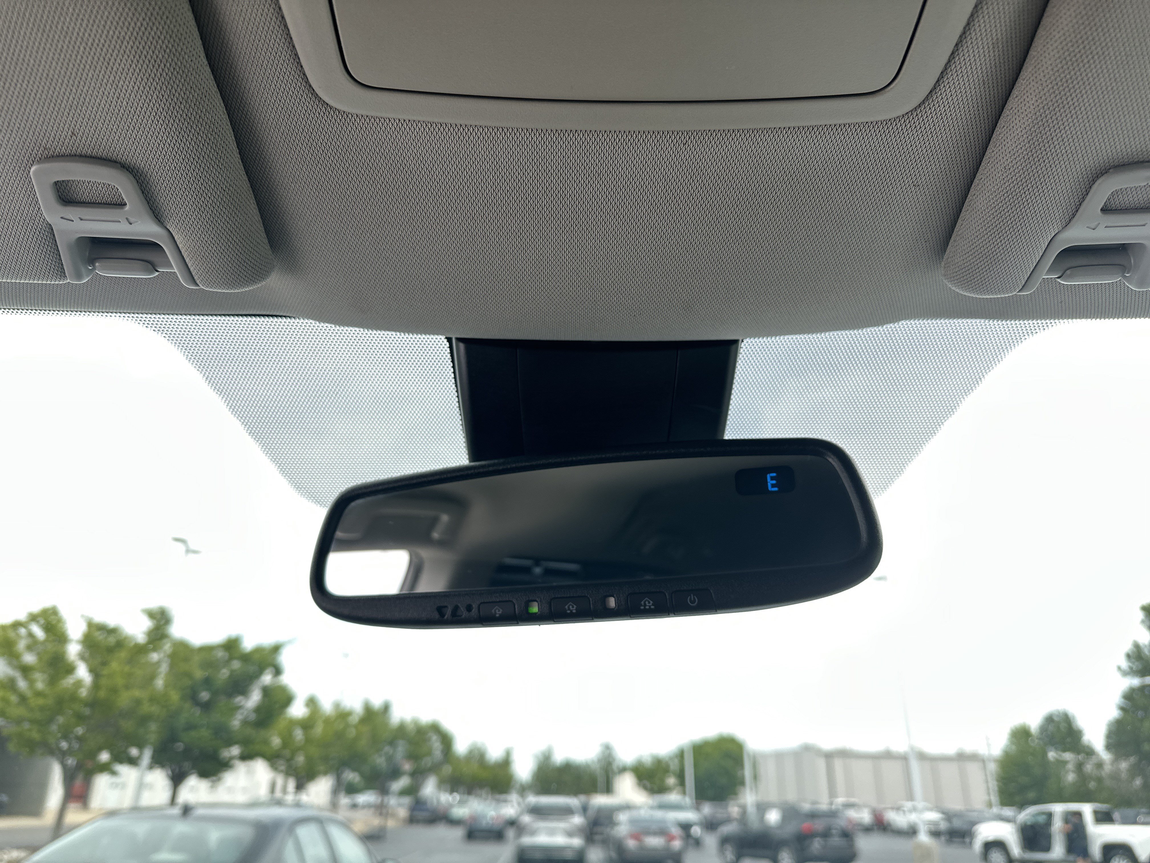 Used 2018 Toyota Sienna LE FWD image 27