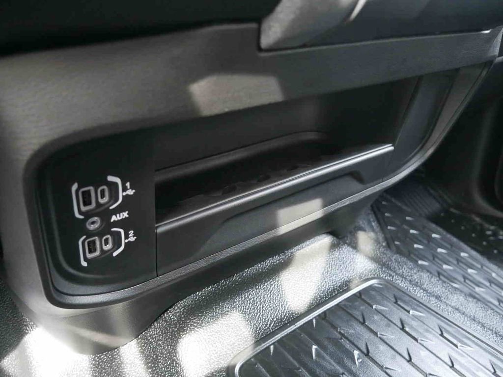 New 2026 RAM 5500 Tradesman image 27