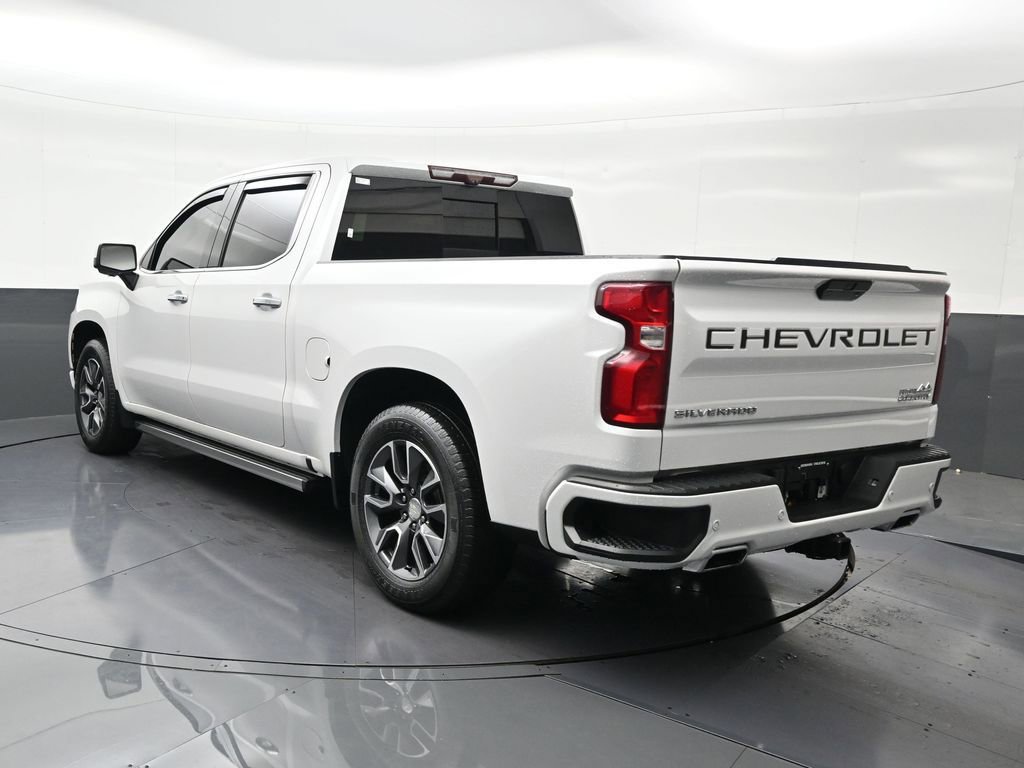 Used 2020 Chevrolet Silverado 1500 High Country w/ Technology Package image 3