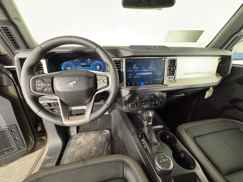 New 2026 Ford Bronco Outer Banks image 8