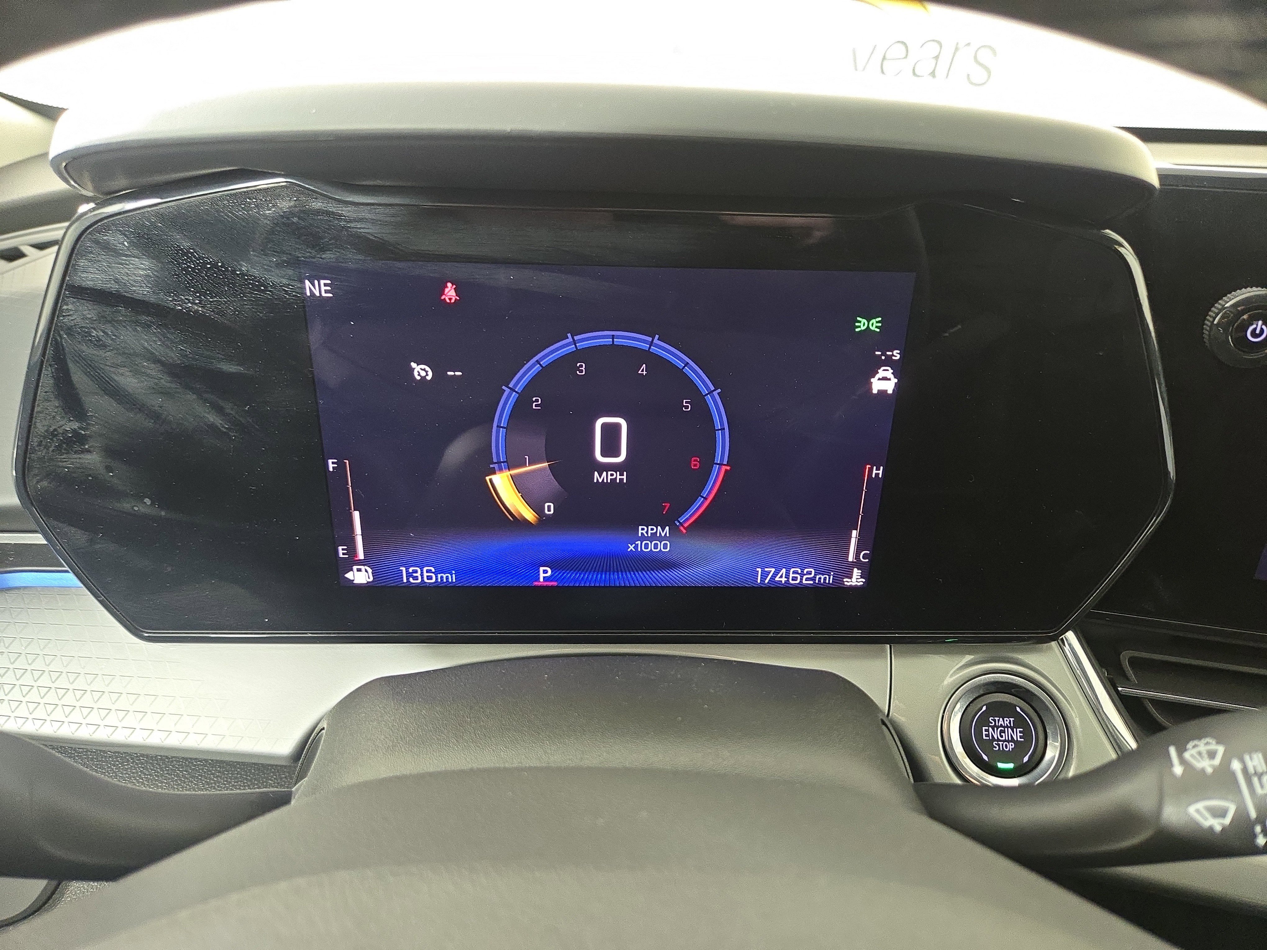 Used 2025 Chevrolet Trax LT w/ LT Convenience Package image 18