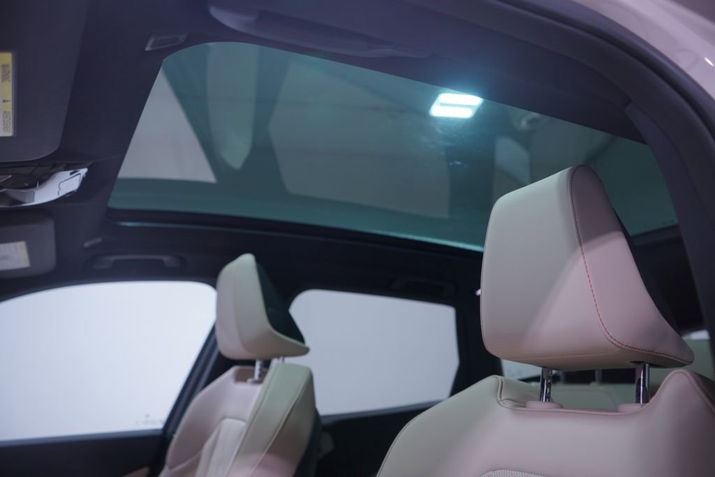 Used 2025 BMW X3 xDrive30i w/ M Sport Package image 8