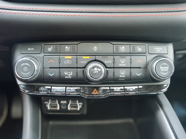 Used 2024 Dodge Durango GT image 24